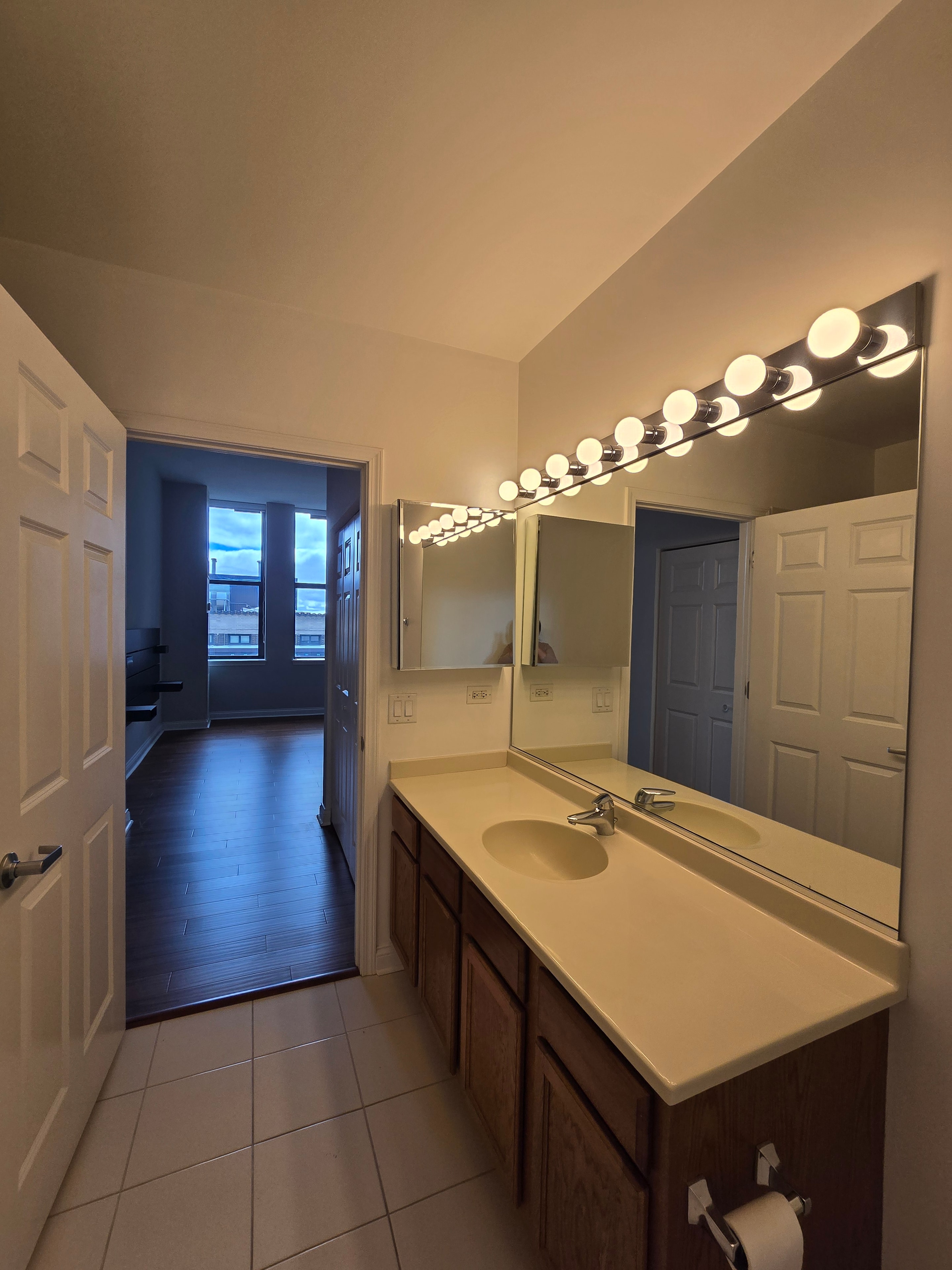 Bathroom Vanity After Deep Cleaning
