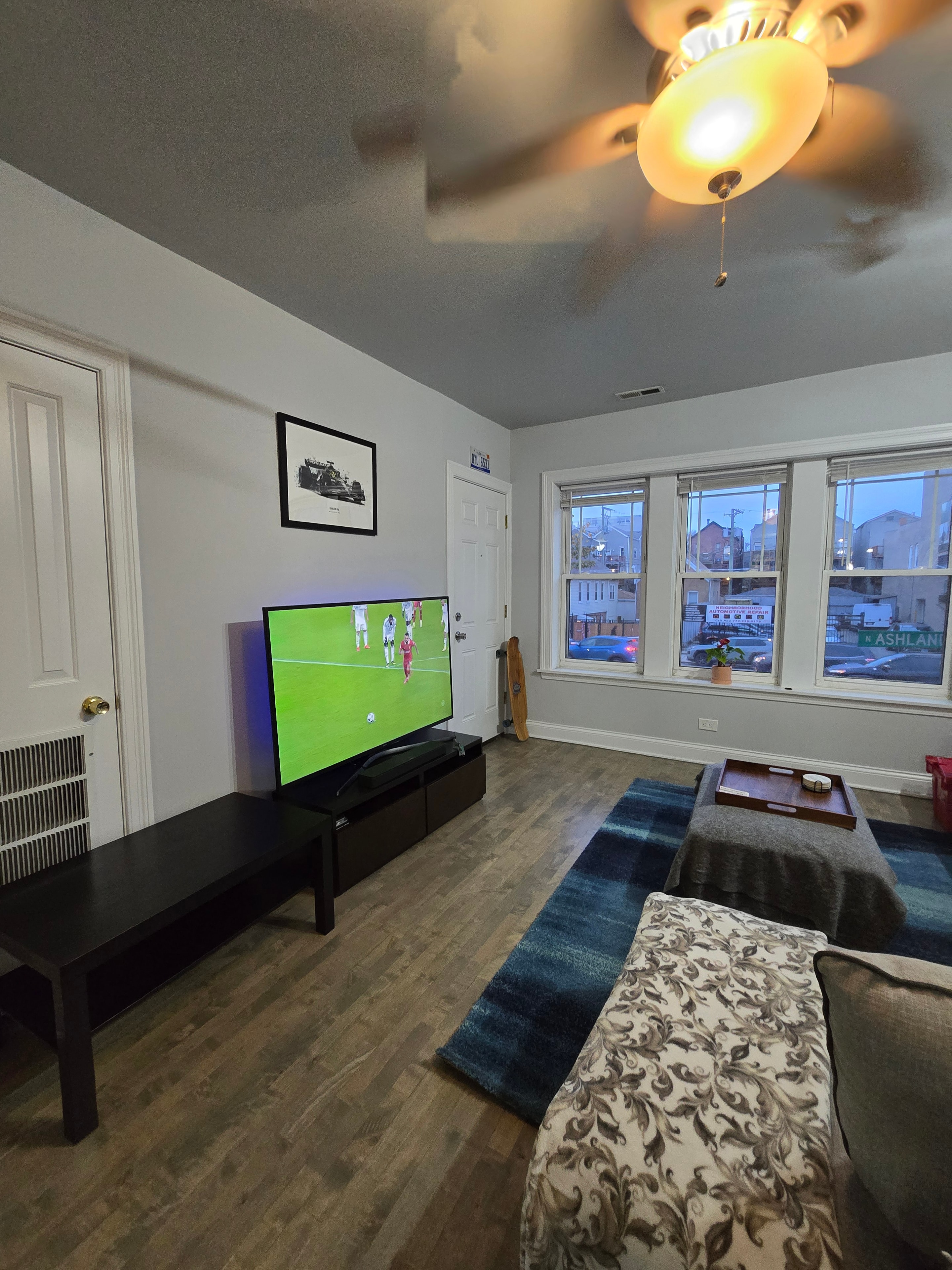 Cozy Living Room After Deep Cleaning